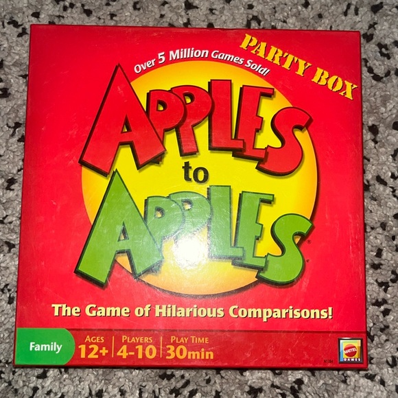 Apples to Apples party box game - Picture 1 of 3